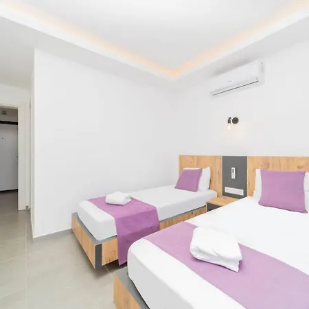 Apartamento Gorgeous Private With Garden And Pool In *